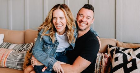 Rachel Hollis is currently married to her husband, Dave Hollis.